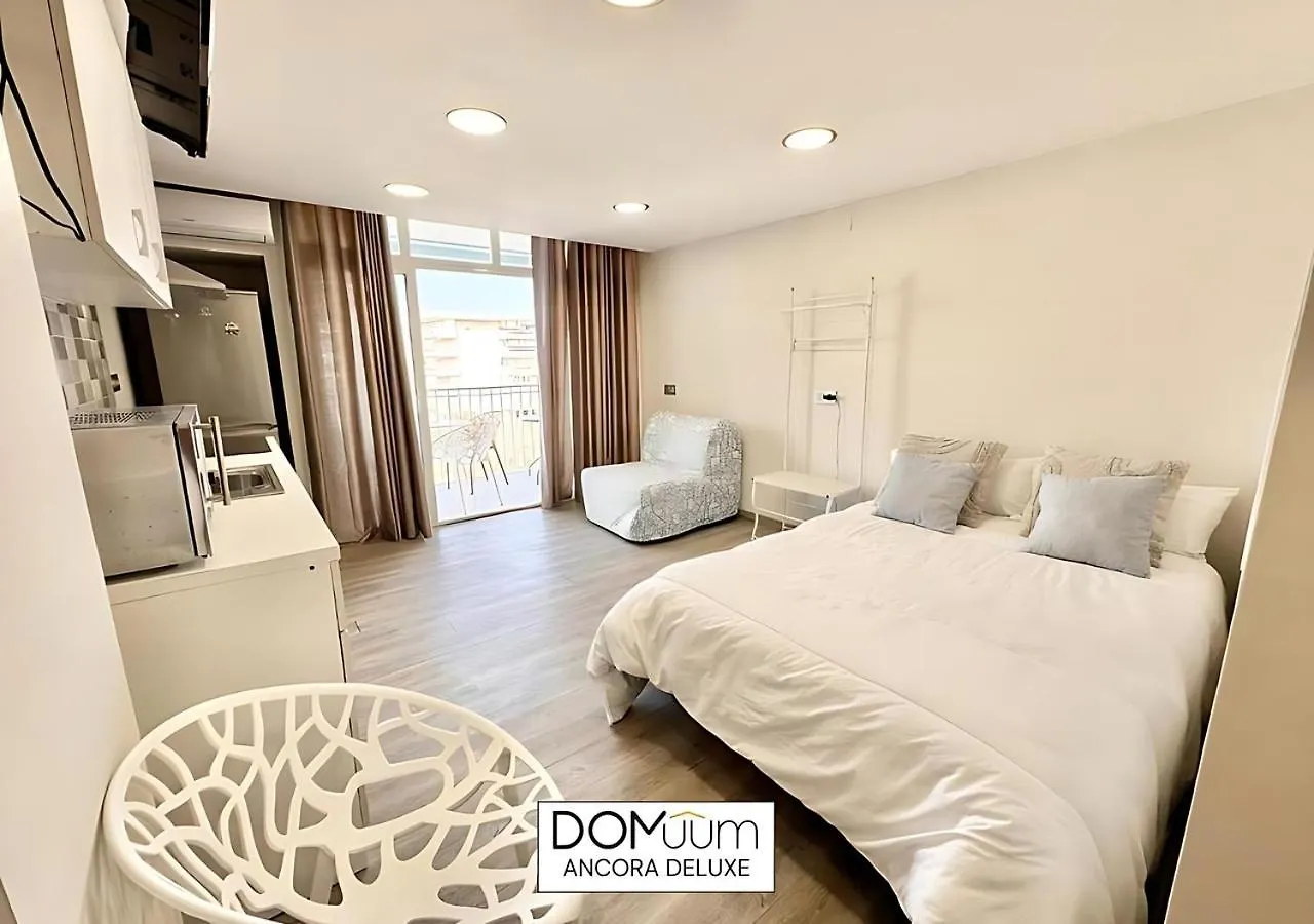 Domuum Holidays La Pineda Apartment